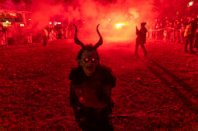 Perchtenlauf am Ebenfurther Adventmarkt, 29.11.2025