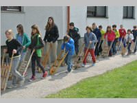 Osterratschen in Neufeld, 19.04.2014