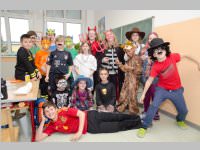 Fasching in der Volksschule Neufeld, 04.03.2014