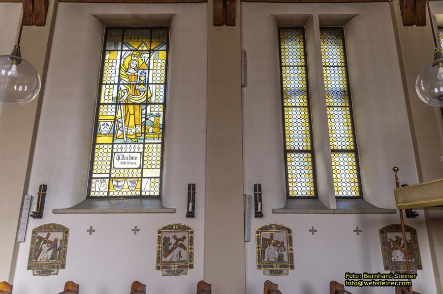 Hundertwasserkirche Brnbach, Pfarrkirche hl. Barbara, September 2023