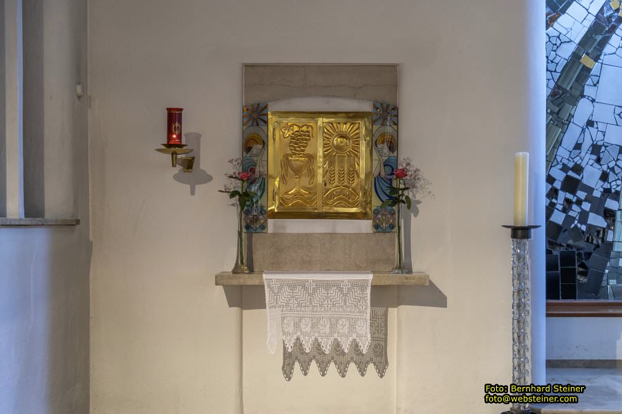Hundertwasserkirche Brnbach, Pfarrkirche hl. Barbara, September 2023