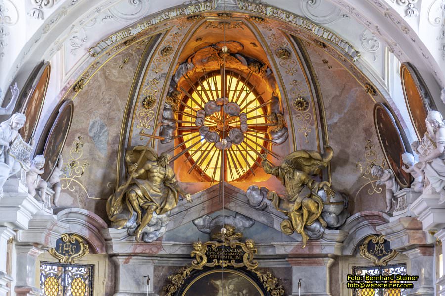 Stift D�rnstein an der Wachaubahn, Juni 2023