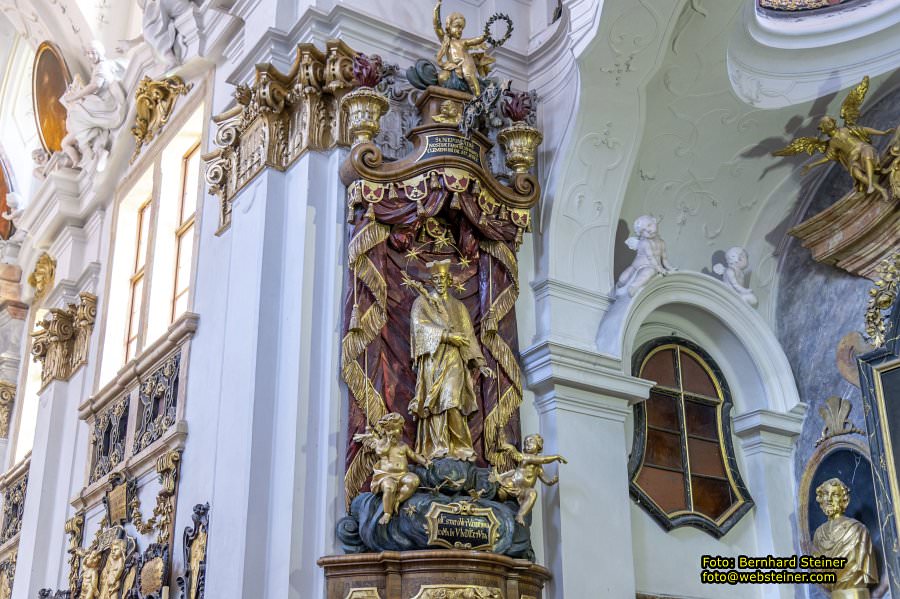 Stift D�rnstein an der Wachaubahn, Juni 2023