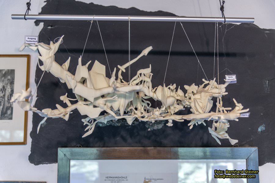 Hermannsh�hle, Kirchberg am Wechsel, August 2023