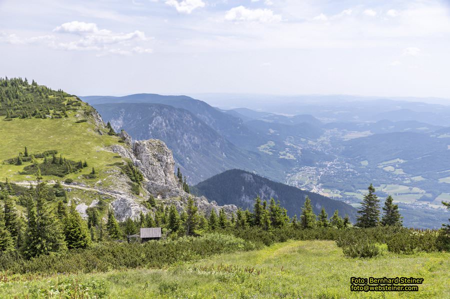 Raxalpe mit Rax-Seilbahn, Juli 2023