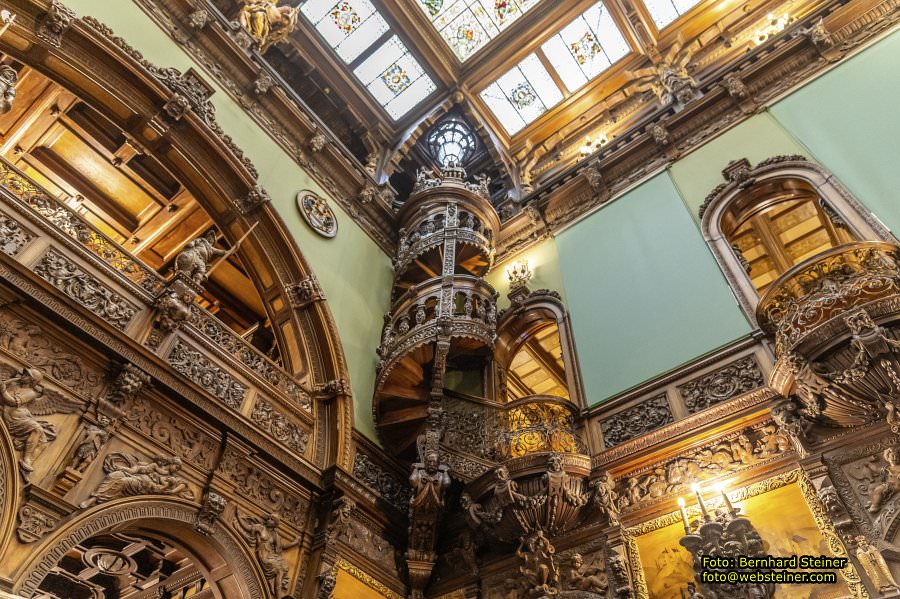 Peles, Brasov, Bran in Rum�nien, April 2024