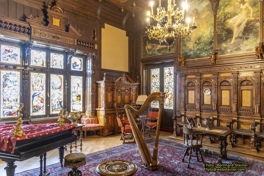 Peles, Brasov, Bran in Rum�nien, April 2024