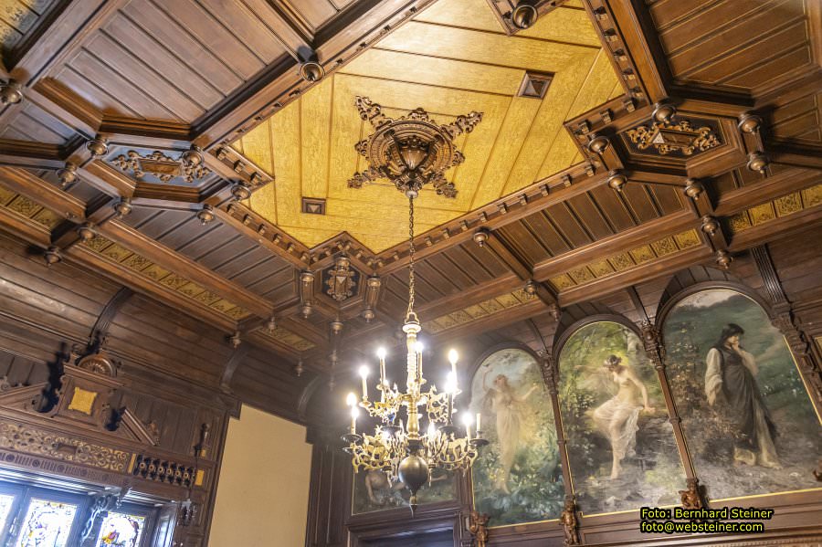 Peles, Brasov, Bran in Rum�nien, April 2024