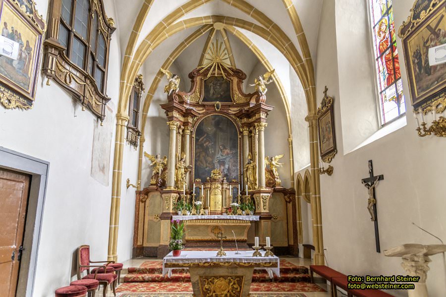 Pfarrkirche und Schloss Traismauer, August 2023