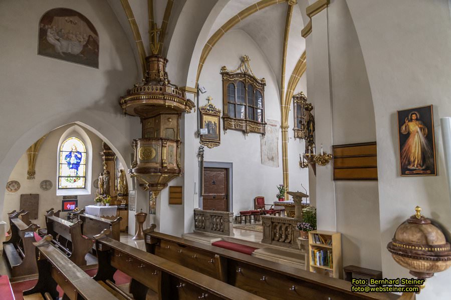 Pfarrkirche und Schloss Traismauer, August 2023